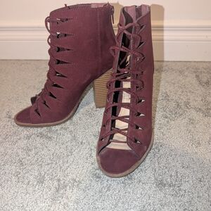 Women's Burgundy Lace-Up Ankle Boots